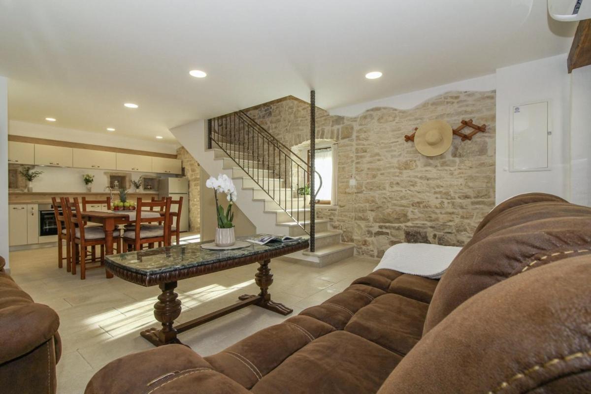 קאנפאנאר Villa Olea In Barat - Haus Fuer 6-8 Personen מראה חיצוני תמונה