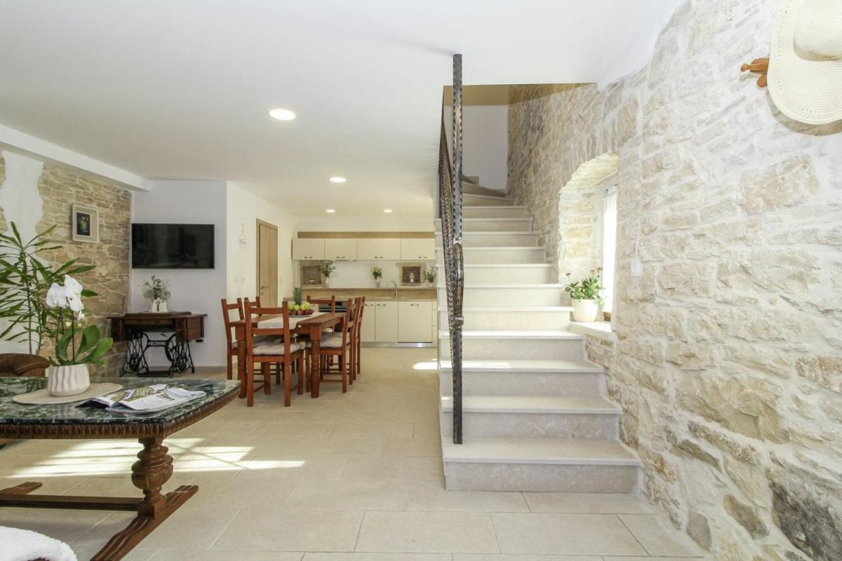 קאנפאנאר Villa Olea In Barat - Haus Fuer 6-8 Personen מראה חיצוני תמונה