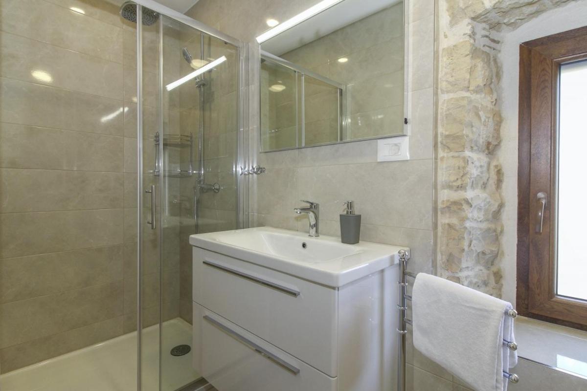 קאנפאנאר Villa Olea In Barat - Haus Fuer 6-8 Personen מראה חיצוני תמונה