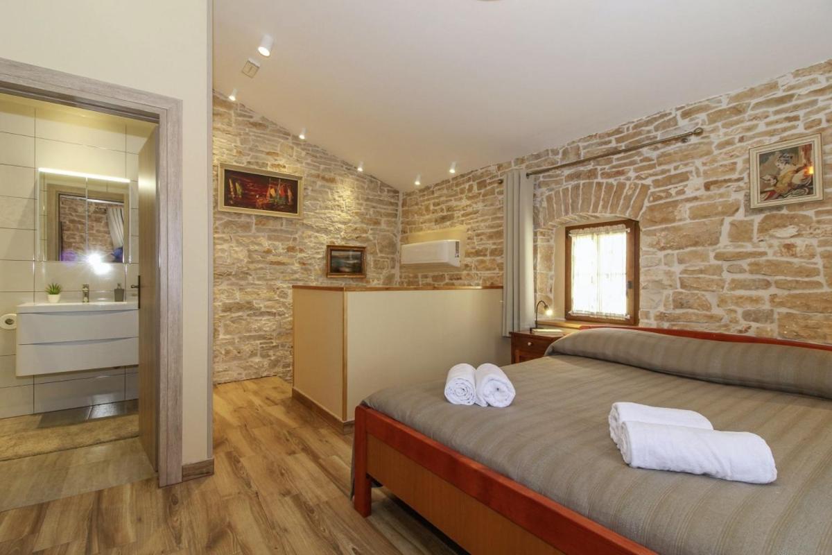 קאנפאנאר Villa Olea In Barat - Haus Fuer 6-8 Personen מראה חיצוני תמונה
