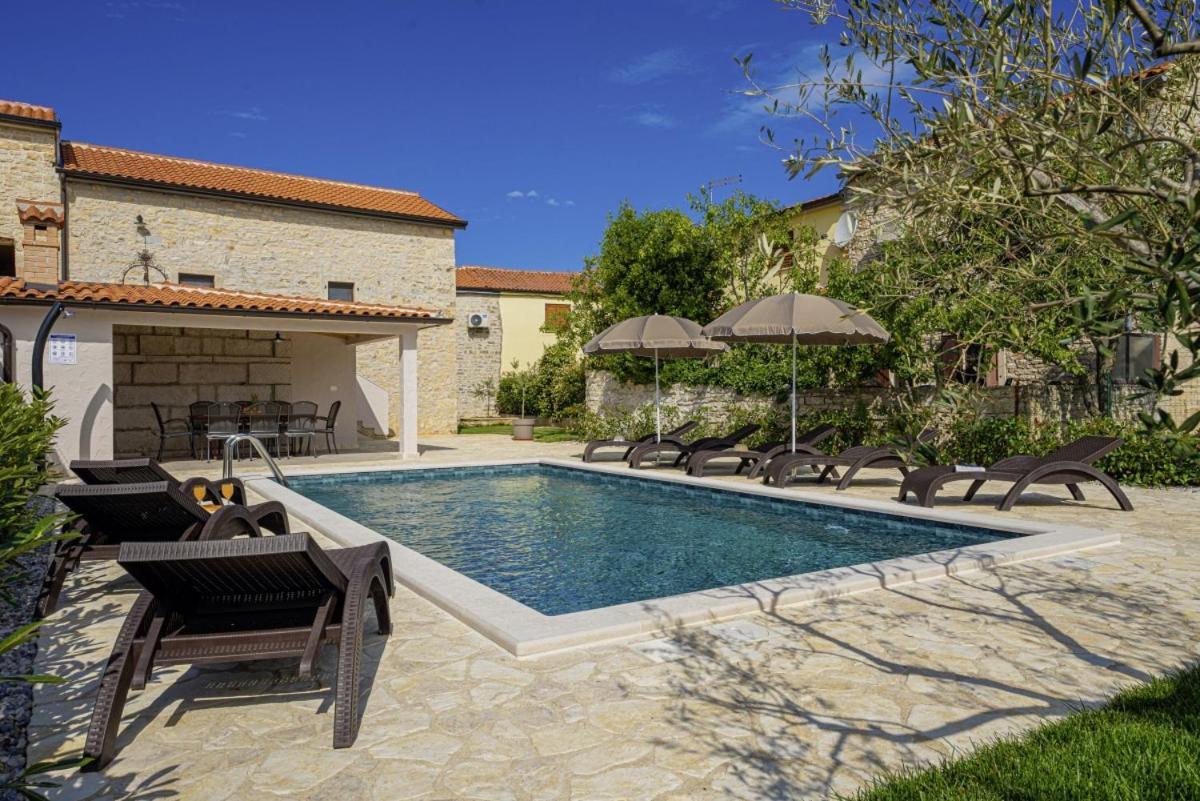 קאנפאנאר Villa Olea In Barat - Haus Fuer 6-8 Personen מראה חיצוני תמונה